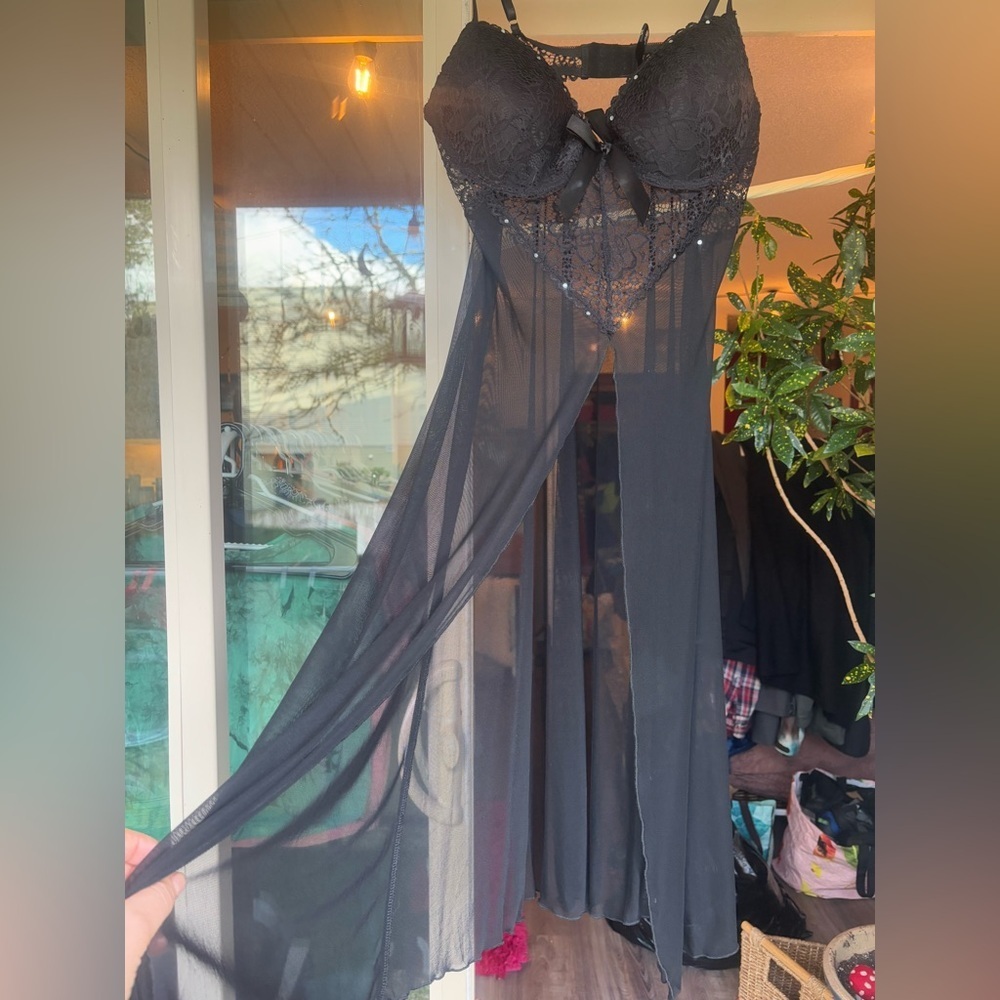 MAGIC SILK Exposed Long Black Sheer Lace Lingerie Gown – Sensual Mesh Size L - Picture 5 of 15